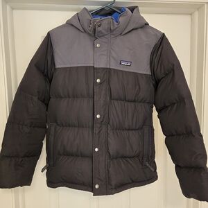Patagonia Hooded Puffer Jacket in Black and Gray